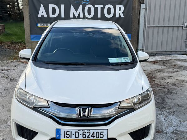 Honda Fit Hatchback, Petrol Hybrid, 2015, White