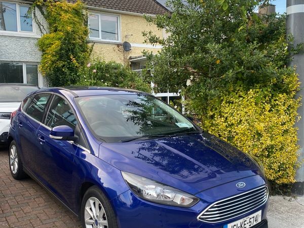 Ford Focus Hatchback, Diesel, 2016, Blue