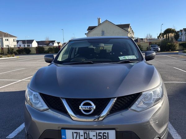 Nissan Qashqai SUV, Diesel, 2017, Grey