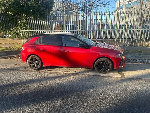 Opel Astra Hatchback, Petrol, 2022, Red