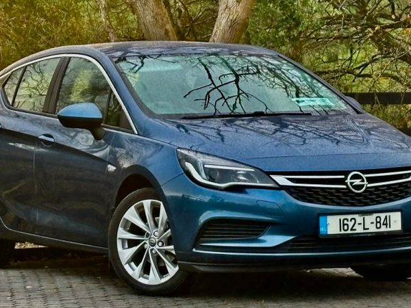 Opel Astra Hatchback, Petrol, 2016, Blue