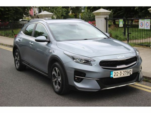 Kia XCeed SUV, Petrol, 2021, Silver