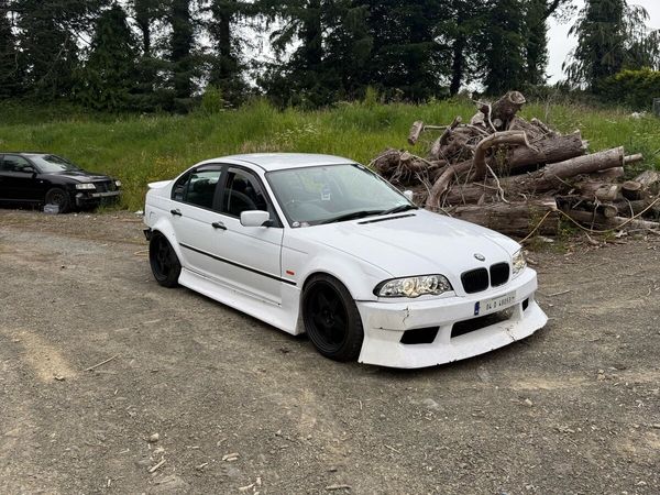 BMW 3-Series Saloon, Petrol, 2004, Blue
