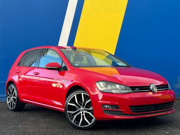 Volkswagen Golf Hatchback, Petrol, 2016, Red