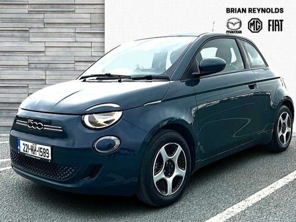 Fiat 500e Hatchback, Electric, 2022, Green