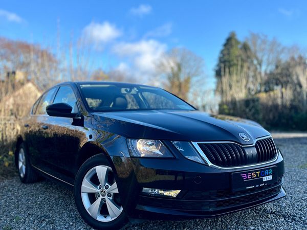 Skoda Octavia Saloon, Diesel, 2020, Black