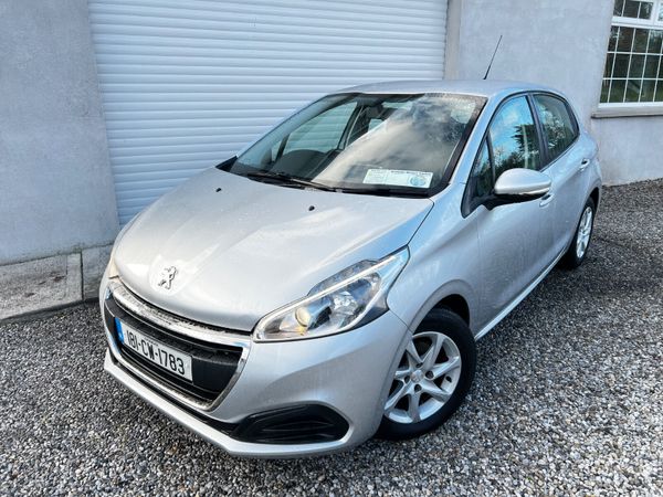 Peugeot 208 Hatchback, Petrol, 2018, Silver