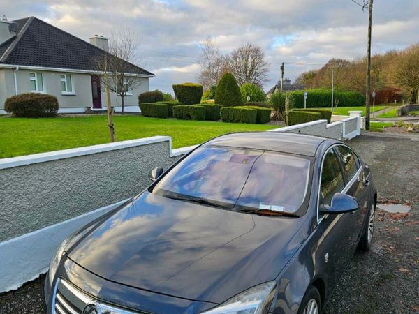 Vauxhall Insignia Hatchback, Diesel, 2011, Blue