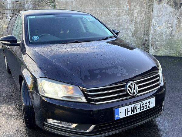 Volkswagen Passat Saloon, Diesel, 2011, Black