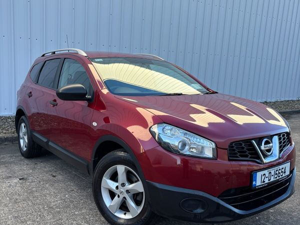Nissan Qashqai+2 MPV, Diesel, 2012, Red