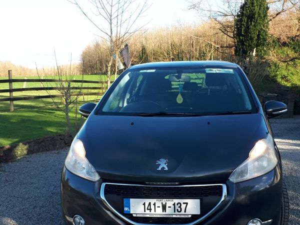 Peugeot 208 Hatchback, Diesel, 2014, Grey