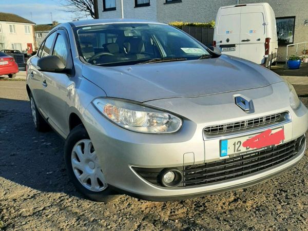 Renault Fluence Saloon, Diesel, 2012, Silver