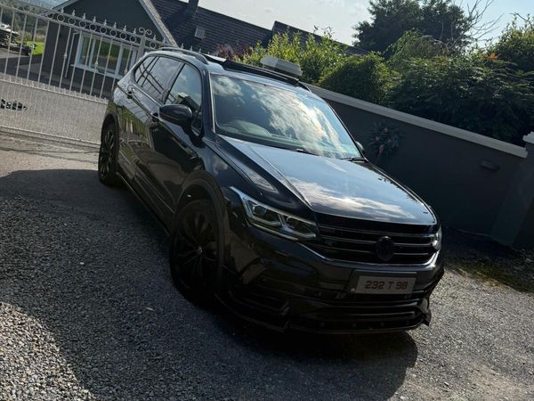 Volkswagen Tiguan SUV, Diesel, 2023, Black