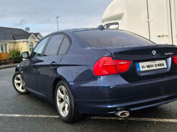 BMW 3-Series Saloon, Diesel, 2011, Blue
