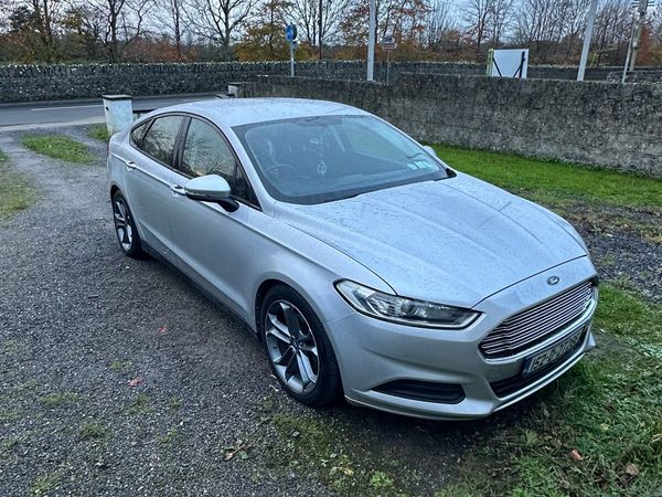 Ford Mondeo Hatchback, Diesel, 2015, Silver