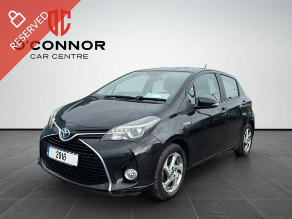 Toyota Yaris Hatchback, Petrol Hybrid, 2016, Black