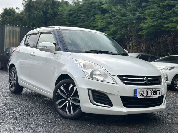 Suzuki Swift Hatchback, Petrol, 2015, White