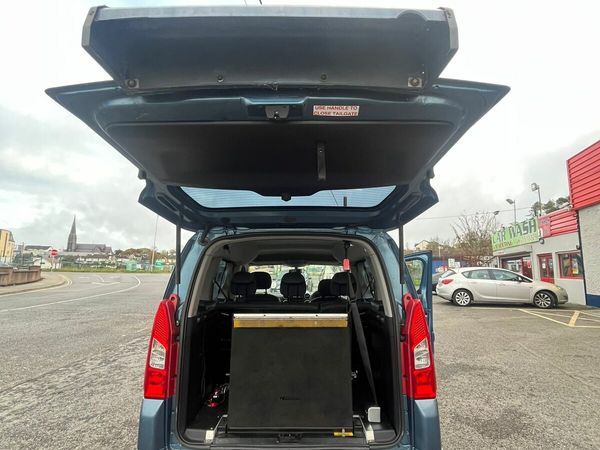 Peugeot Partner Tepee MPV, Diesel, 2012, Blue