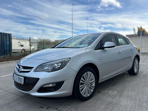 Opel Astra Hatchback, Diesel, 2015, Silver