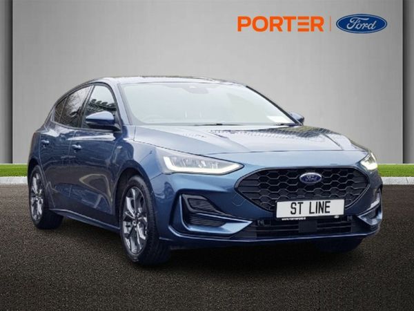 Ford Focus Hatchback, Petrol, 2026, Blue