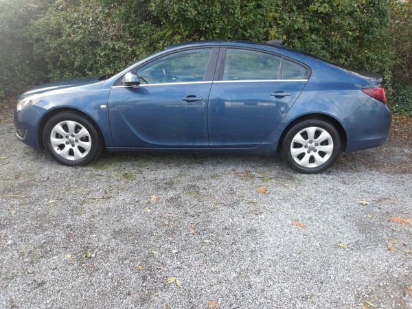 Opel Insignia Hatchback, Diesel, 2017, Blue