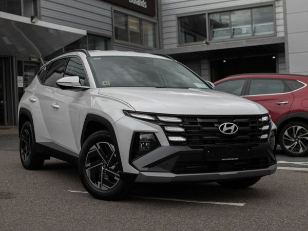 Hyundai Tucson SUV, Petrol Hybrid, 2025, White