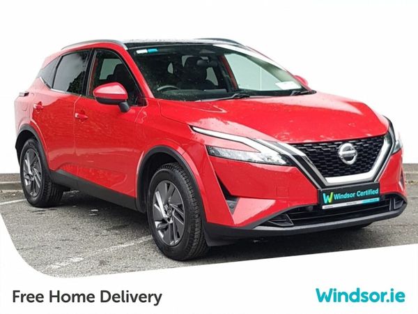 Nissan Qashqai MPV, Petrol, 2021, Red