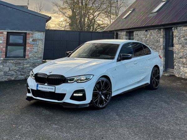 BMW 3-Series Saloon, Petrol Plug-in Hybrid, 2019, White