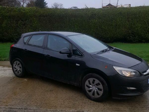 Vauxhall Astra Hatchback, Diesel, 2013, Black