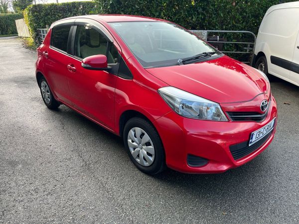 Toyota Vitz Hatchback, Petrol, 2013, Red