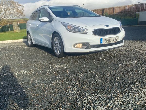 Kia Ceed Estate/Jeep, Diesel, 2013, White