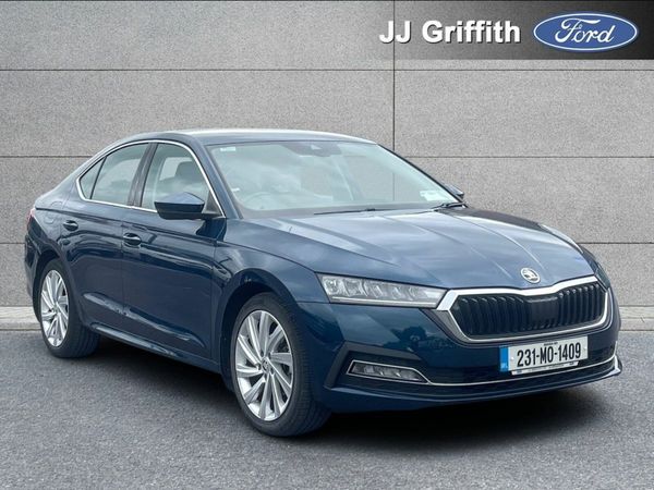 Skoda Octavia Saloon, Petrol, 2023, Blue