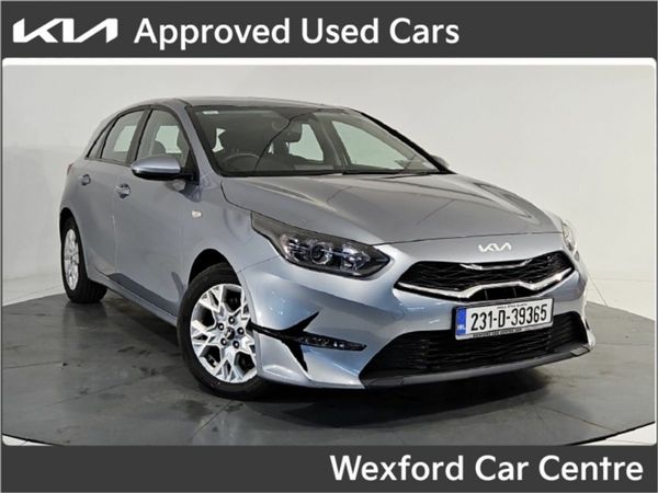 Kia Ceed Hatchback, Diesel, 2023, Silver