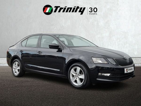 Skoda Octavia Saloon, Petrol, 2018, Black