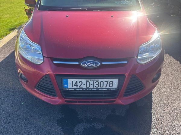 Ford Focus Hatchback, Diesel, 2014, Red