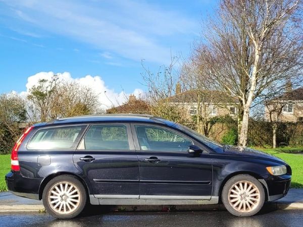 Volvo V50 Estate, Petrol, 2007, Black