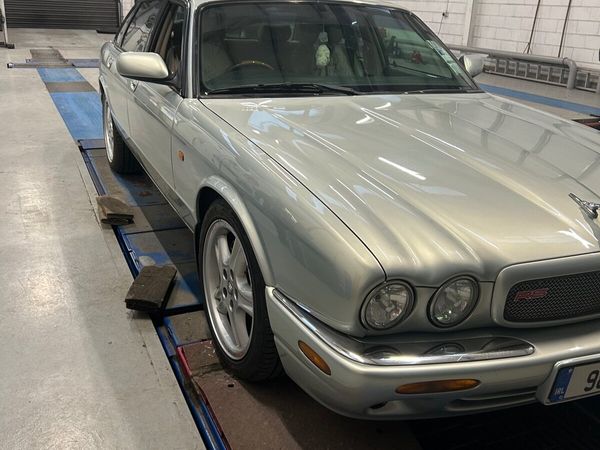 Jaguar Other Saloon, Petrol, 1998, Blue