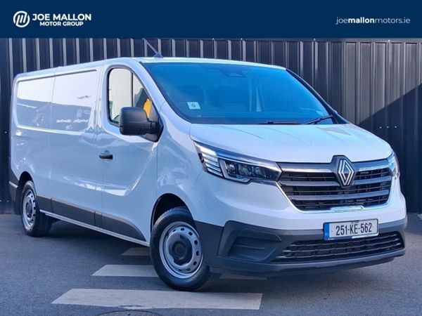 Renault Trafic MPV, Diesel, 2025, White