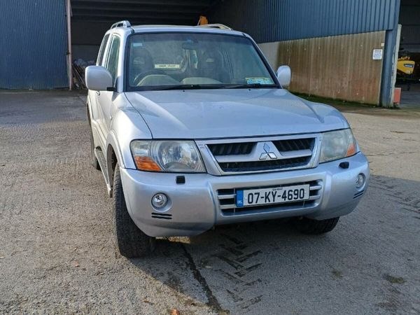 Mitsubishi Pajero SUV, Diesel, 2007, Silver