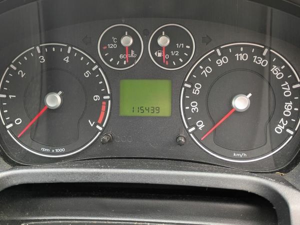 Ford Fiesta Hatchback, Petrol, 2007, Silver