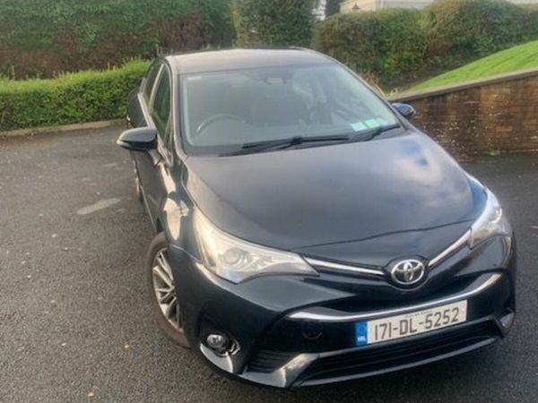 Toyota Avensis Saloon, Diesel, 2017, Grey
