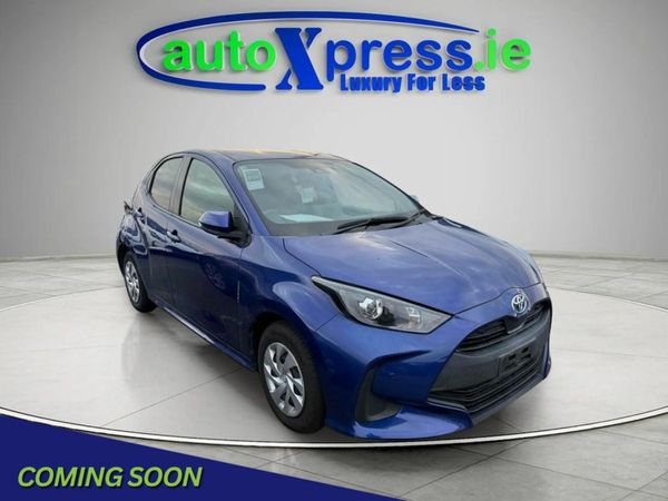 Toyota Yaris Hatchback, Petrol Hybrid, 2021, Blue