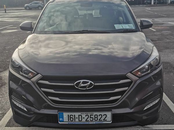 Hyundai Tucson SUV, Petrol, 2016, Bronze