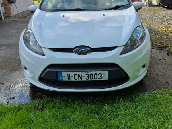 Ford Fiesta Hatchback, Petrol, 2011, White