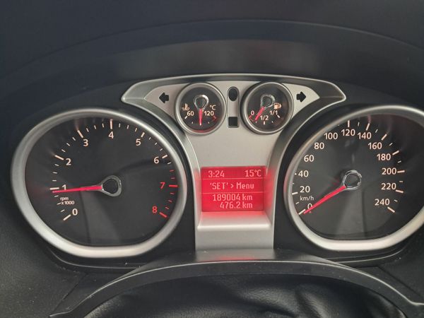 Ford Focus Hatchback, Petrol, 2008, Silver