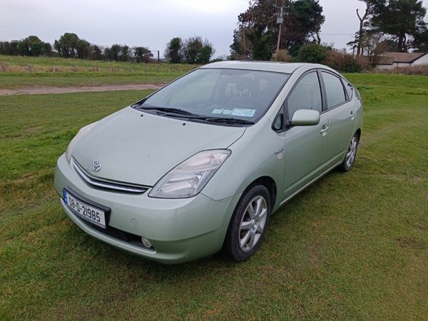 Toyota Prius Hatchback, Petrol Hybrid, 2008, Green