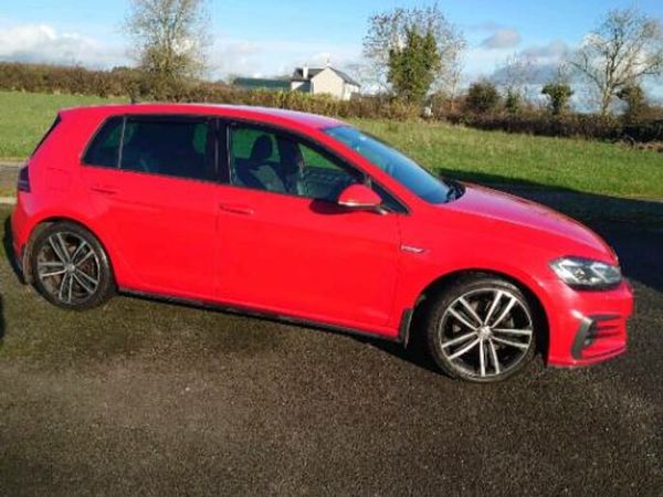 Volkswagen Golf Hatchback, Diesel, 2017, Red