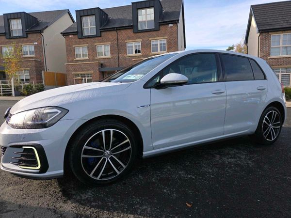 Volkswagen Golf Hatchback, Petrol Plug-in Hybrid, 2018, Silver