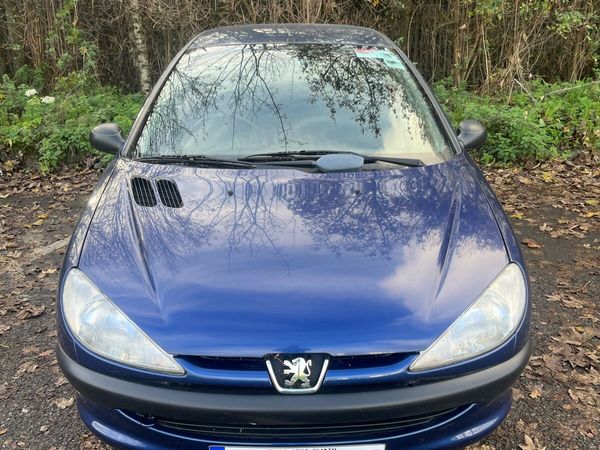 Peugeot 206 Hatchback, Petrol, 2000, Blue