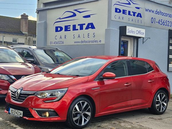 Renault Megane Hatchback, Diesel, 2019, Red